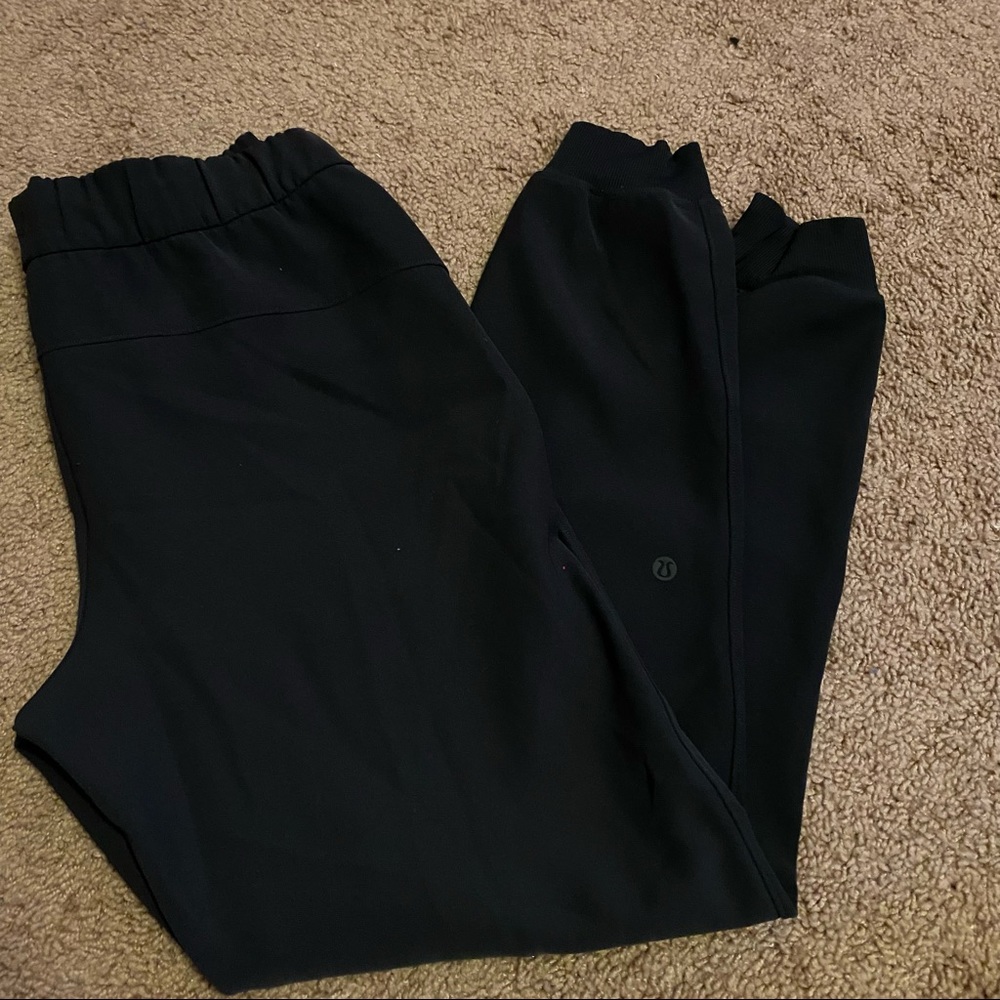 LULULEMON On the Fly *Woven* Joggers Size 6